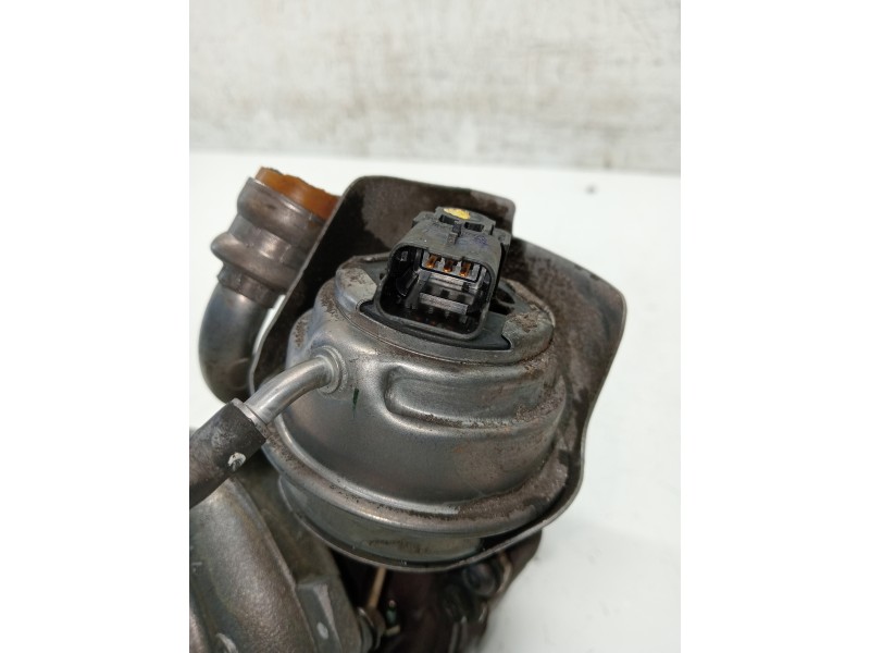 Recambio de turbocompresor para ford focus lim. (cb8) ambiente referencia OEM IAM 9686120680 8062912 