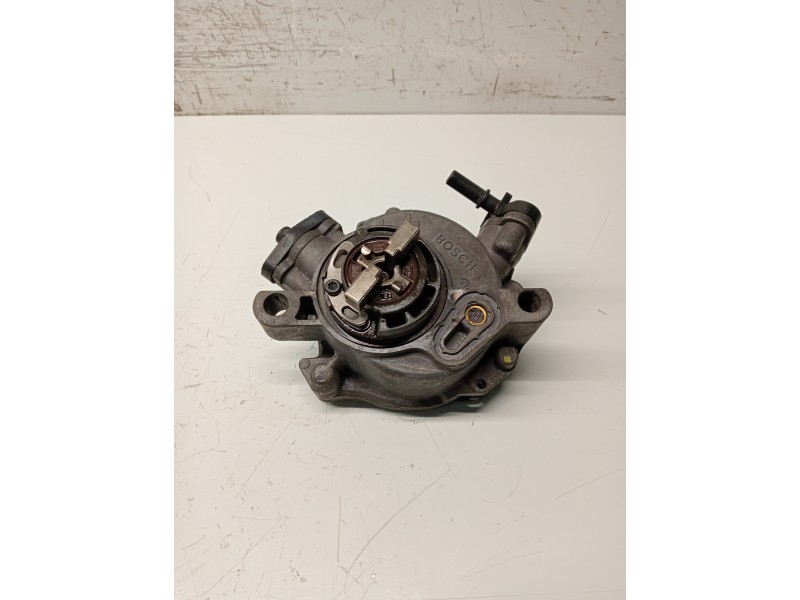 Recambio de depresor freno / bomba vacio para ford focus lim. (cb8) ambiente referencia OEM IAM 9804021880  