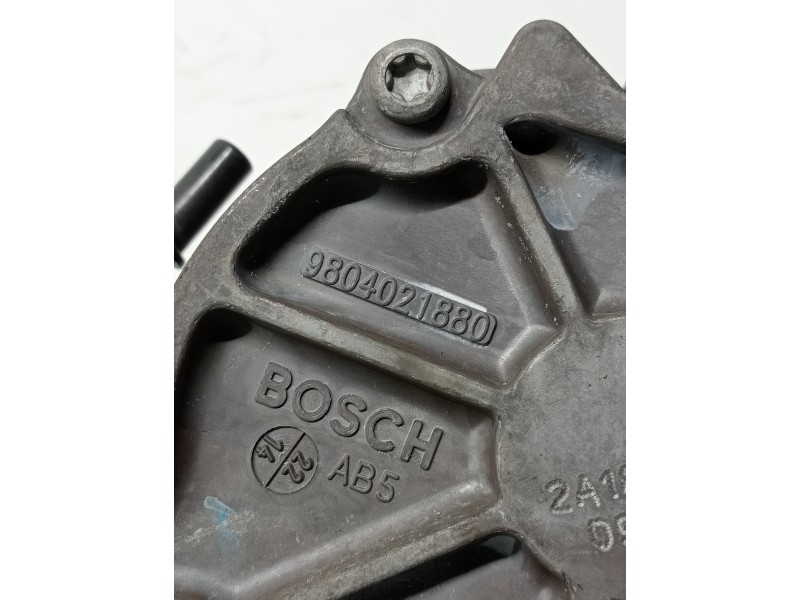 Recambio de depresor freno / bomba vacio para ford focus lim. (cb8) ambiente referencia OEM IAM 9804021880  