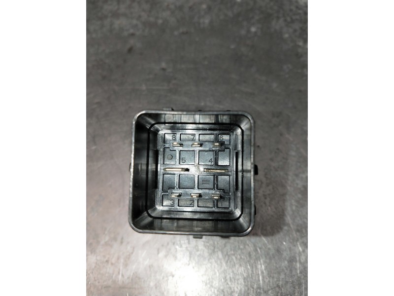 Recambio de caja precalentamiento para ford focus lim. (cb8) ambiente referencia OEM IAM 51299049  