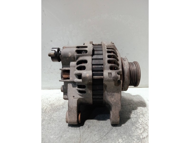 Recambio de alternador para renault clio ii fase ii (b/cb0) referencia OEM IAM 7711134728 C600815R A002TB6481