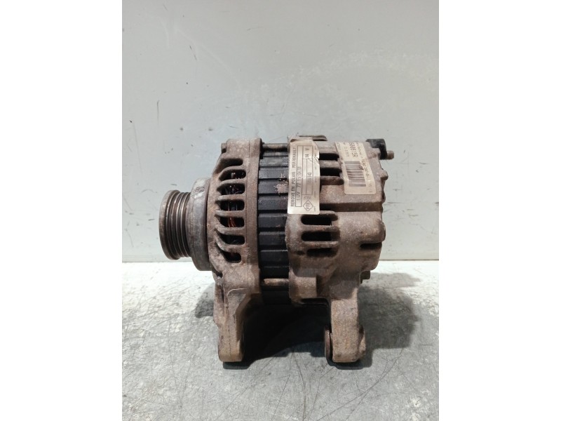 Recambio de alternador para renault clio ii fase ii (b/cb0) referencia OEM IAM 7711134728 C600815R A002TB6481
