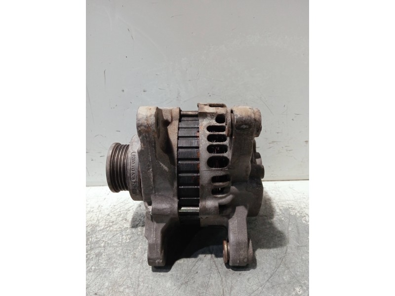 Recambio de alternador para renault clio ii fase ii (b/cb0) referencia OEM IAM 7711134728 C600815R A002TB6481