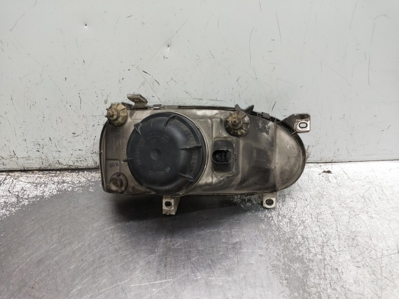 Recambio de faro izquierdo para volkswagen golf iii berlina (1h1) referencia OEM IAM   