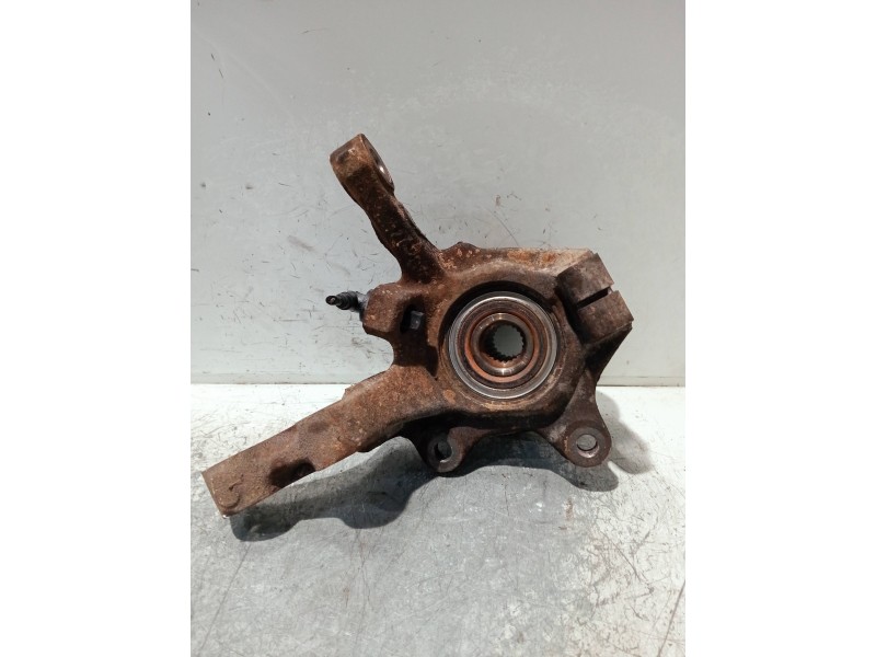 Recambio de mangueta delantera derecha para renault clio ii fase ii (b/cb0) referencia OEM IAM   