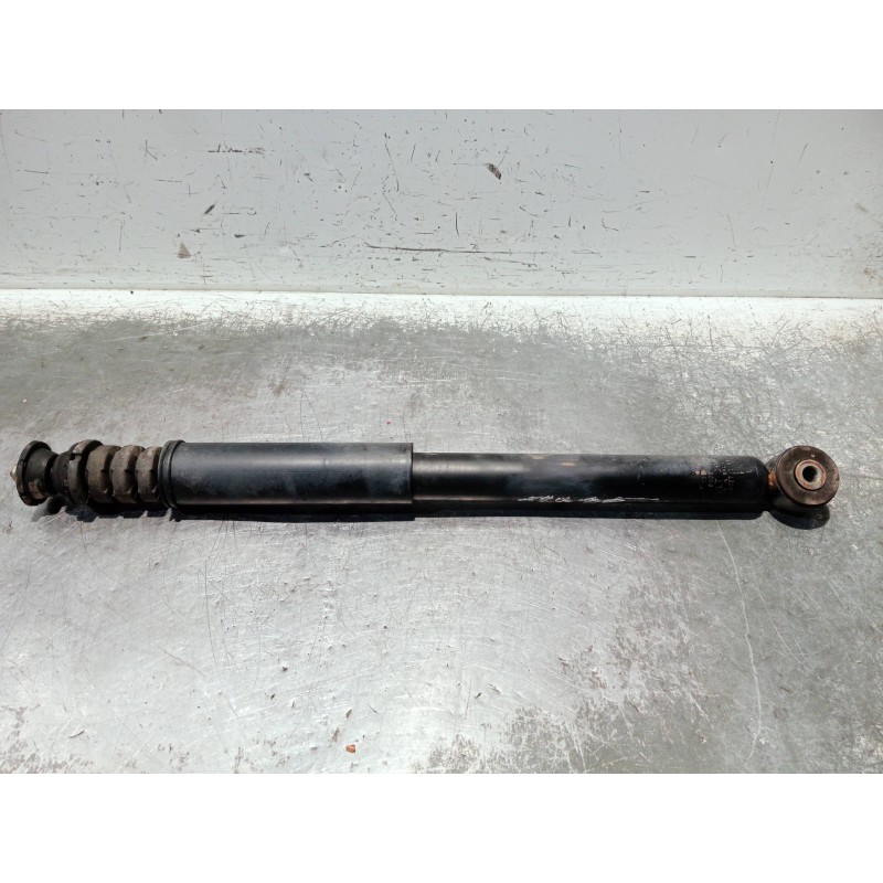 Recambio de amortiguador trasero derecho para renault clio ii fase ii (b/cb0) referencia OEM IAM 8200287736 03061000508 