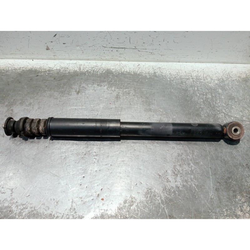 Recambio de amortiguador trasero derecho para renault clio ii fase ii (b/cb0) referencia OEM IAM 8200287736 03061000508 