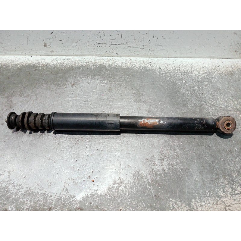 Recambio de amortiguador trasero izquierdo para renault clio ii fase ii (b/cb0) referencia OEM IAM 8200287736 03061000508 