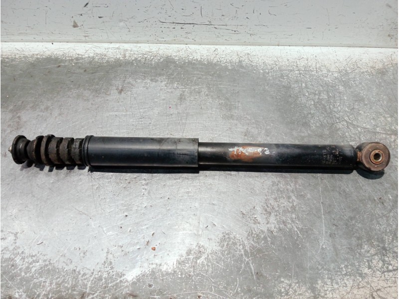 Recambio de amortiguador trasero izquierdo para renault clio ii fase ii (b/cb0) referencia OEM IAM 8200287736 03061000508 