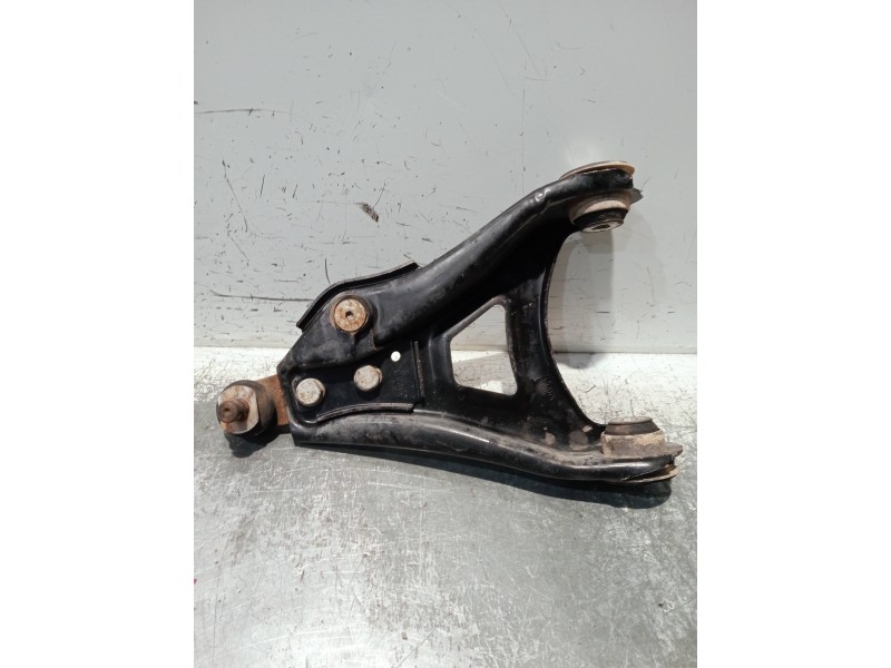 Recambio de brazo suspension inferior delantero derecho para renault clio ii fase ii (b/cb0) referencia OEM IAM   