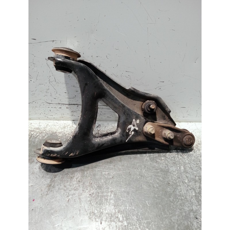 Recambio de brazo suspension inferior delantero derecho para renault clio ii fase ii (b/cb0) referencia OEM IAM   