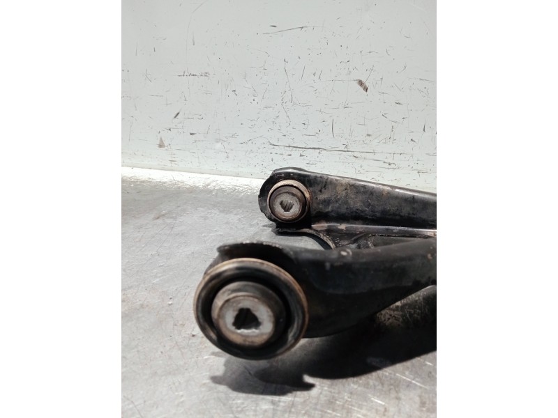 Recambio de brazo suspension inferior delantero derecho para renault clio ii fase ii (b/cb0) referencia OEM IAM   