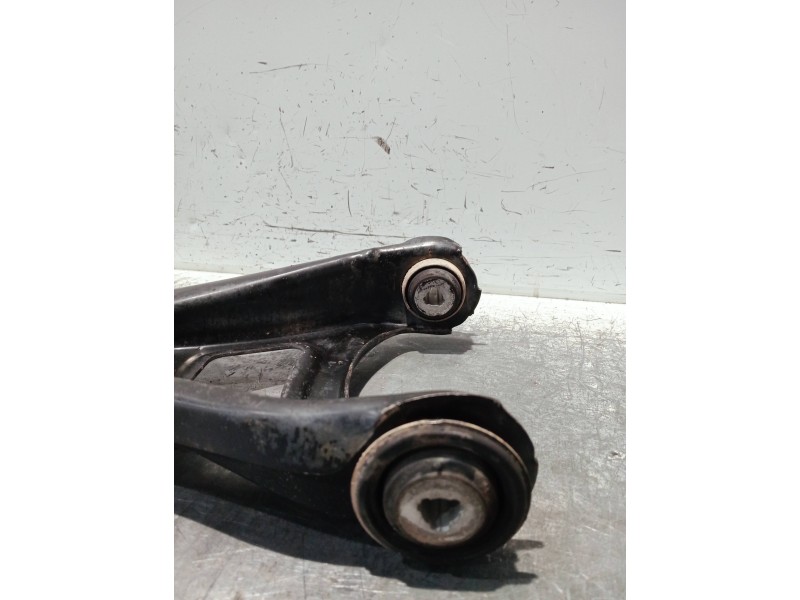 Recambio de brazo suspension inferior delantero derecho para renault clio ii fase ii (b/cb0) referencia OEM IAM   