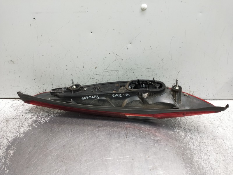 Recambio de piloto trasero izquierdo para fiat punto berlina (188) referencia OEM IAM   