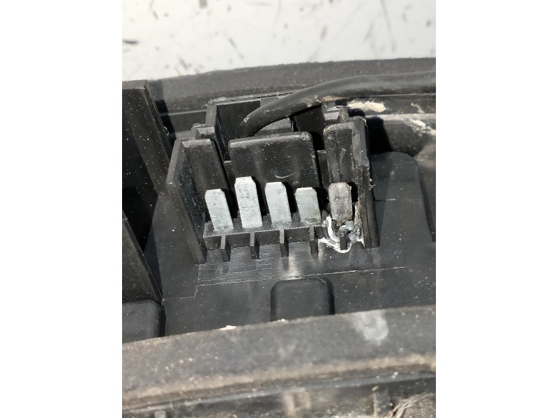 Recambio de piloto trasero izquierdo para fiat punto berlina (188) referencia OEM IAM   