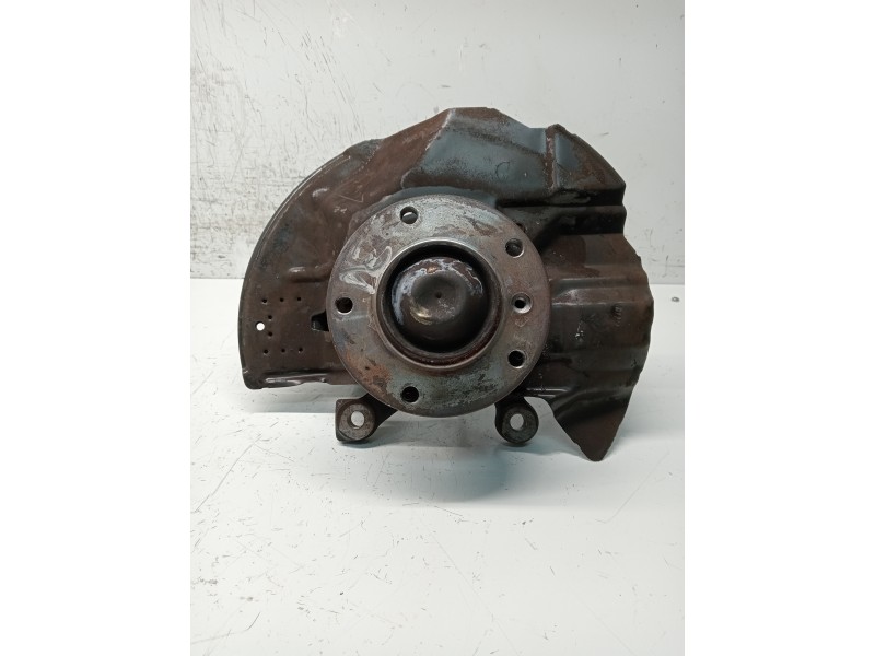 Recambio de mangueta delantera derecha para bmw serie 3 berlina (e46) referencia OEM IAM   