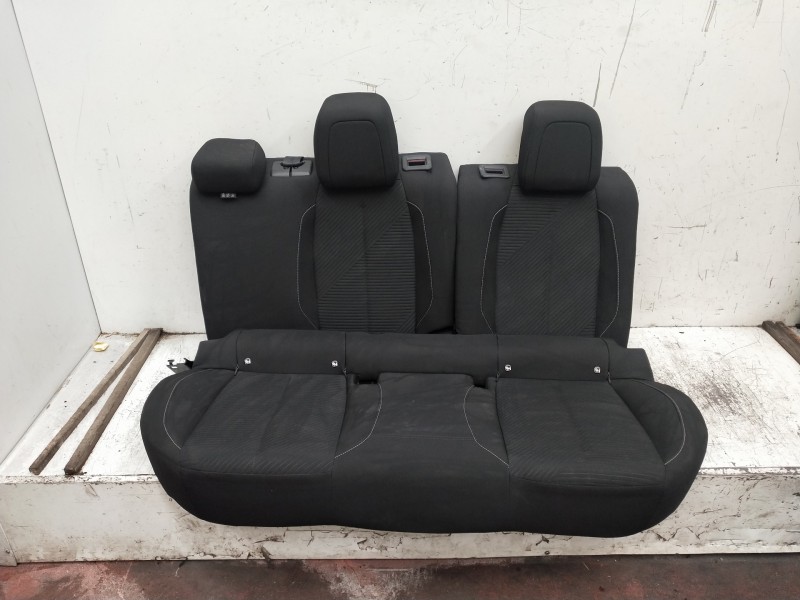 Recambio de juego asientos completo para peugeot 308 referencia OEM IAM   5P