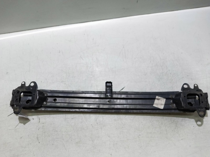 Recambio de refuerzo paragolpes delantero para hyundai getz (tb) 1.5 crdi referencia OEM IAM   