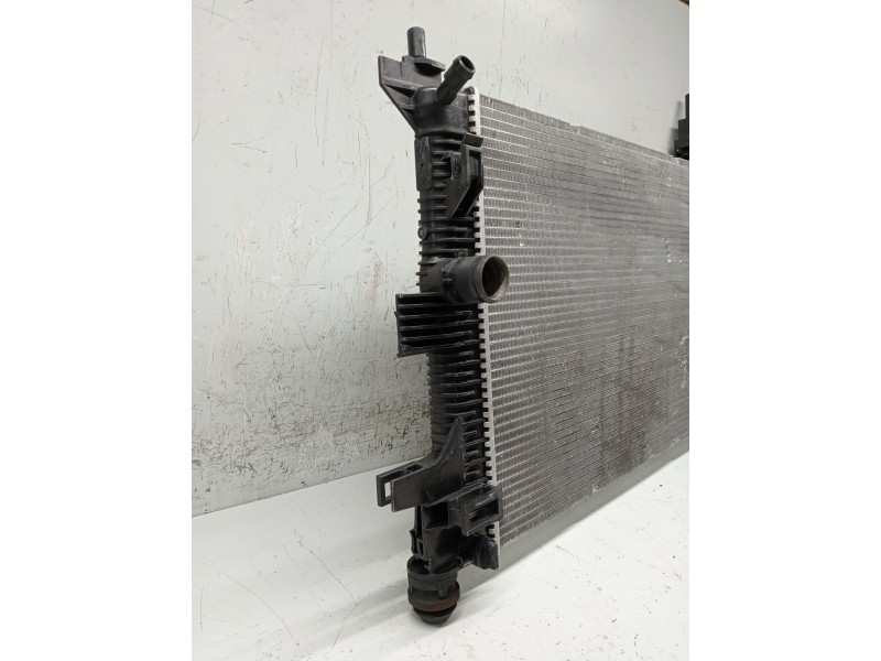 Recambio de radiador agua para ford focus lim. (cb8) ambiente referencia OEM IAM BV618005BD  