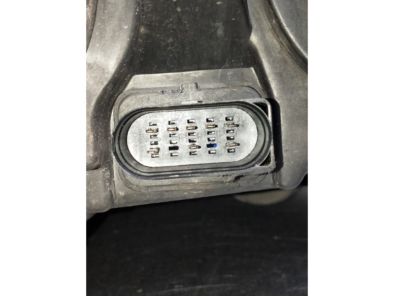 Recambio de faro derecho para fiat doblo cargo (223) 1.3 jtd referencia OEM IAM   