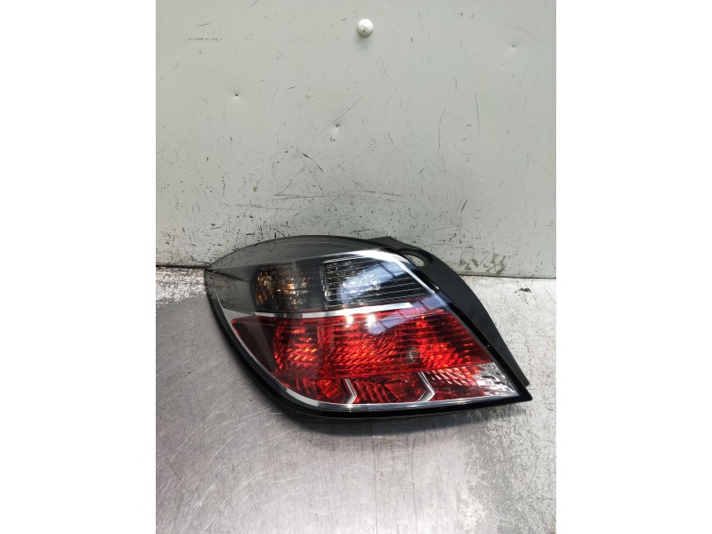 Recambio de piloto trasero izquierdo para opel astra gtc referencia OEM IAM    Recambio de piloto trasero izquierdo para opel astra gtc referencia OEM IAM