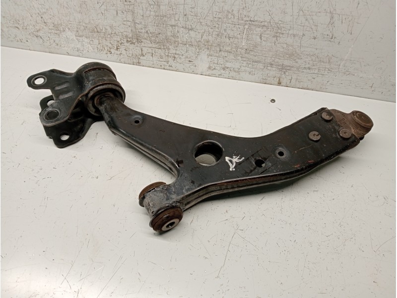 Recambio de brazo suspension inferior delantero derecho para ford transit connect referencia OEM IAM   