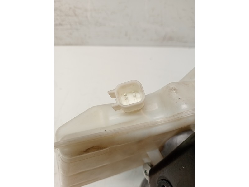 Recambio de bomba freno para ford transit connect referencia OEM IAM DV612140Y  