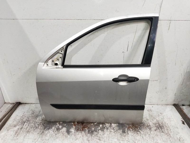 Recambio de puerta delantera izquierda para ford focus berlina (cak) 1.8 tddi (5p) referencia OEM IAM   5P