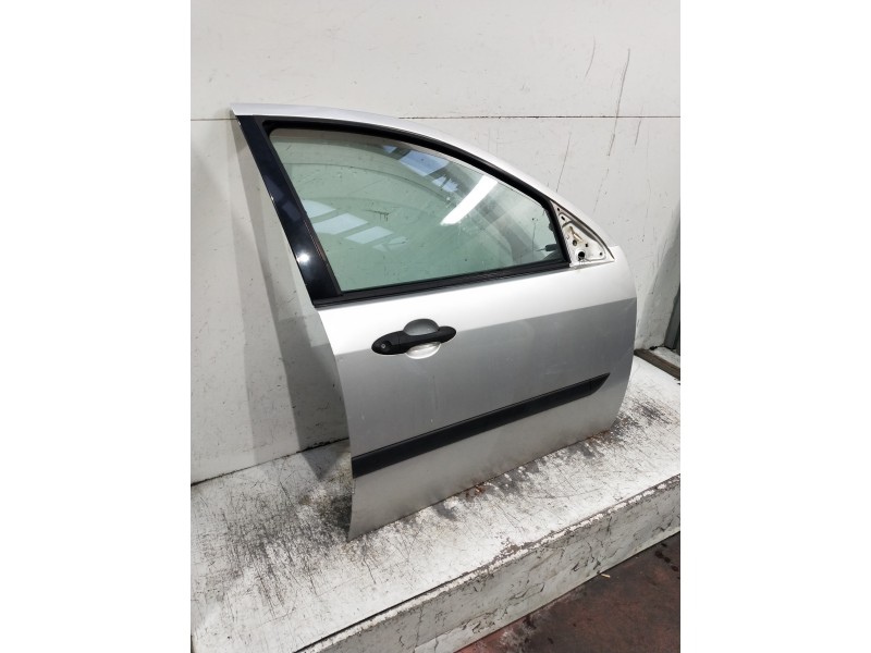 Recambio de puerta delantera derecha para ford focus berlina (cak) 1.8 tddi (5p) referencia OEM IAM   5P