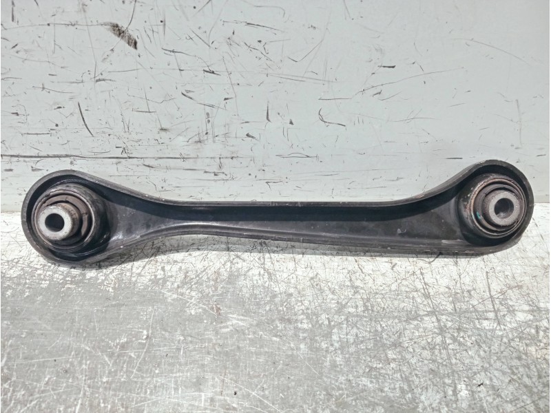 Recambio de brazo suspension superior trasero derecho para volkswagen tiguan (5n2) referencia OEM IAM 1K0501530C  