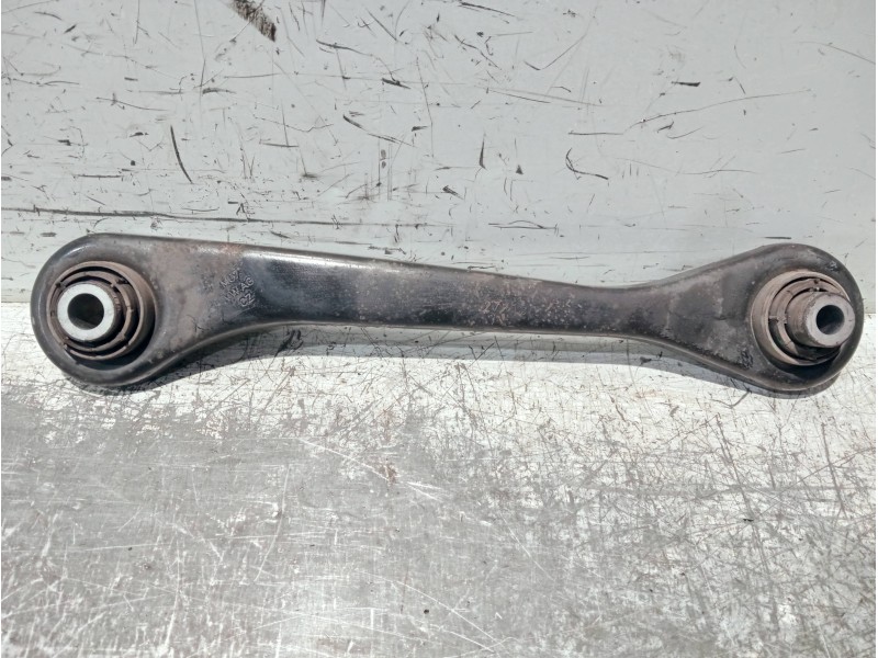 Recambio de brazo suspension superior trasero izquierdo para volkswagen tiguan (5n2) referencia OEM IAM 1K0501529F  