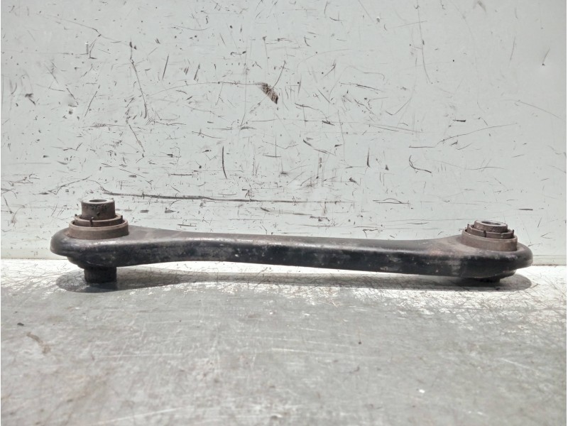 Recambio de brazo suspension superior trasero izquierdo para volkswagen tiguan (5n2) referencia OEM IAM 1K0501529F  