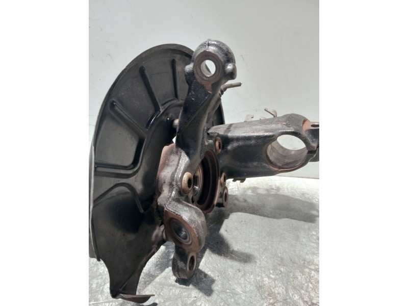 Recambio de mangueta delantera izquierda para volkswagen tiguan (5n2) referencia OEM IAM 1K0615311F  