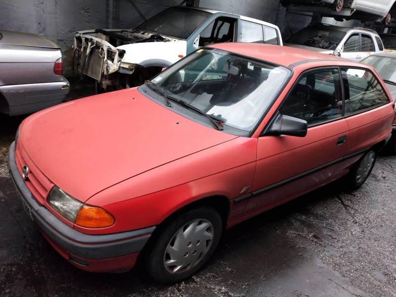opel astra f berlina del año 1994