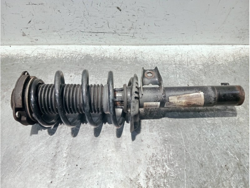 Recambio de amortiguador delantero izquierdo para volkswagen tiguan (5n2) referencia OEM IAM 5N0412021FM 5N0400053 