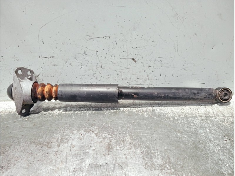 Recambio de amortiguador trasero derecho para volkswagen tiguan (5n2) referencia OEM IAM 5N0512011BL 5N0513049AT 804902005824