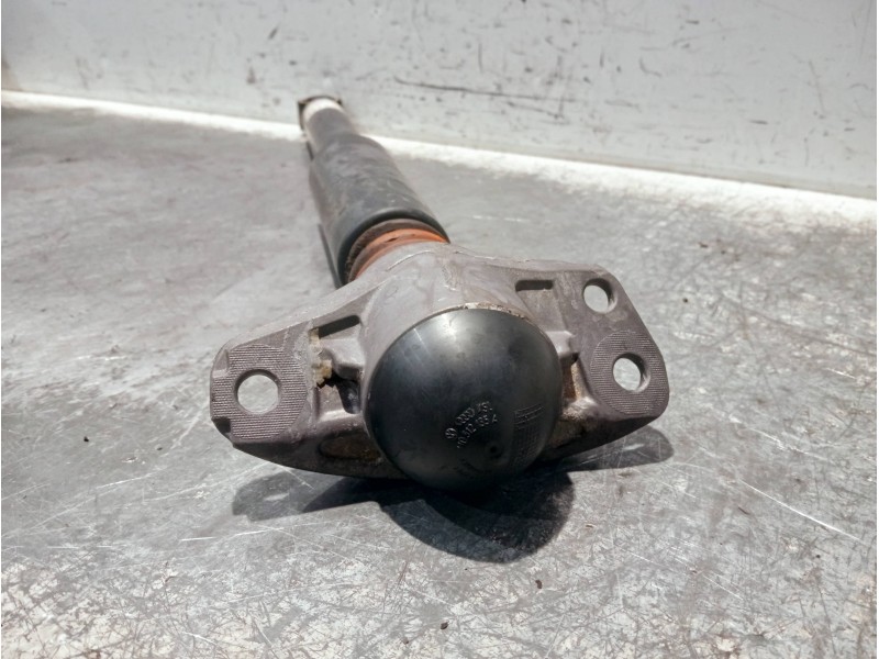 Recambio de amortiguador trasero derecho para volkswagen tiguan (5n2) referencia OEM IAM 5N0512011BL 5N0513049AT 804902005824
