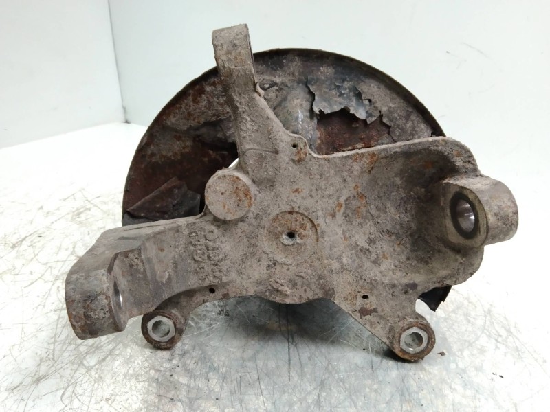 Recambio de mangueta delantera izquierda para iveco daily caja cerrada (1999 =>) 2.3 diesel cat referencia OEM IAM   