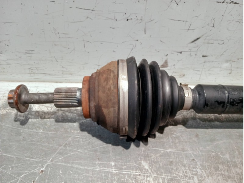 Recambio de transmision delantera derecha para volkswagen tiguan (5n2) referencia OEM IAM 5N0407766B  