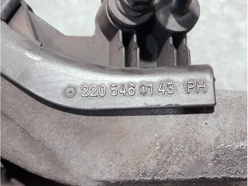 Recambio de mangueta delantera izquierda para mercedes clase cl (w215) coupe referencia OEM IAM 2205460143  