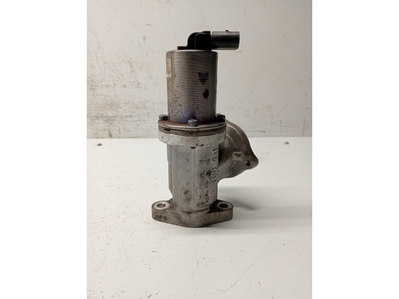 Recambio de valvula egr para kia carens (un) referencia OEM IAM 2841027410  