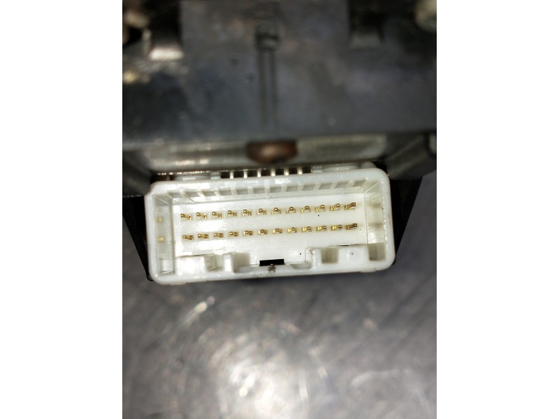 Recambio de mando elevalunas delantero izquierdo para toyota corolla verso (r1) referencia OEM IAM 37073C334A06 848200F030 