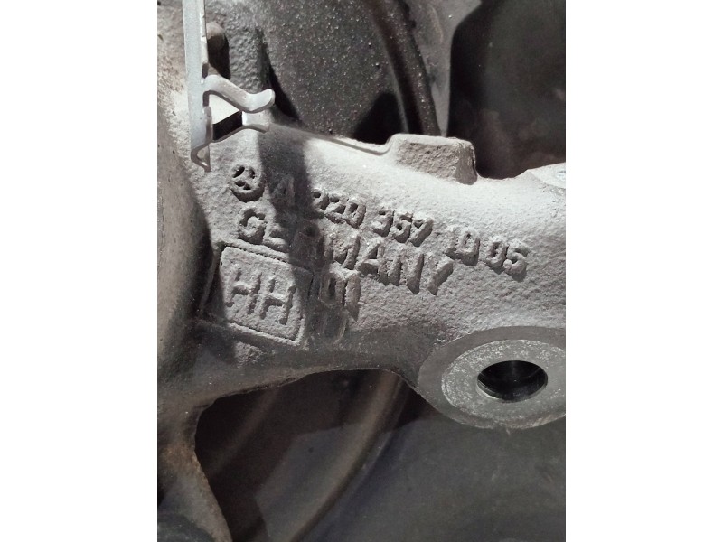 Recambio de mangueta trasera derecha para mercedes clase cl (w215) coupe referencia OEM IAM A2203571005  