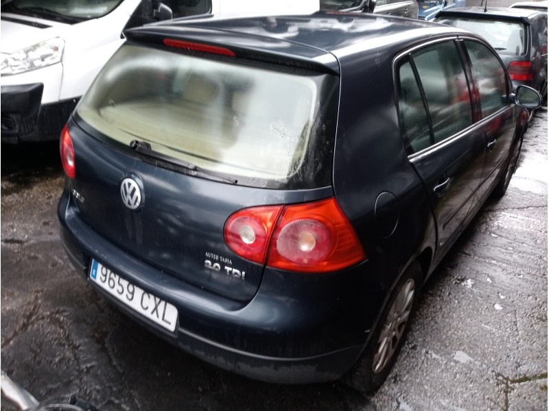 volkswagen golf v berlina (1k1) del año 2004