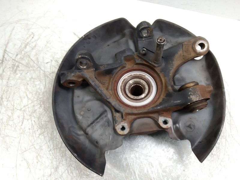 Recambio de mangueta trasera izquierda para mercedes clase c (w202) berlina 180 (202.018) referencia OEM IAM 2023500206  