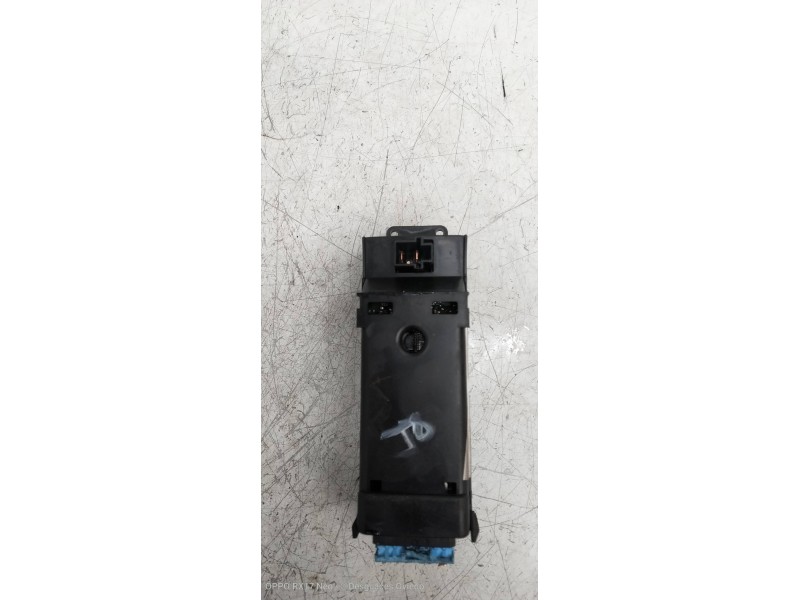 Recambio de mando elevalunas delantero izquierdo para honda accord coupé (cg2/4) 3.0 v6 (cg2) referencia OEM IAM   