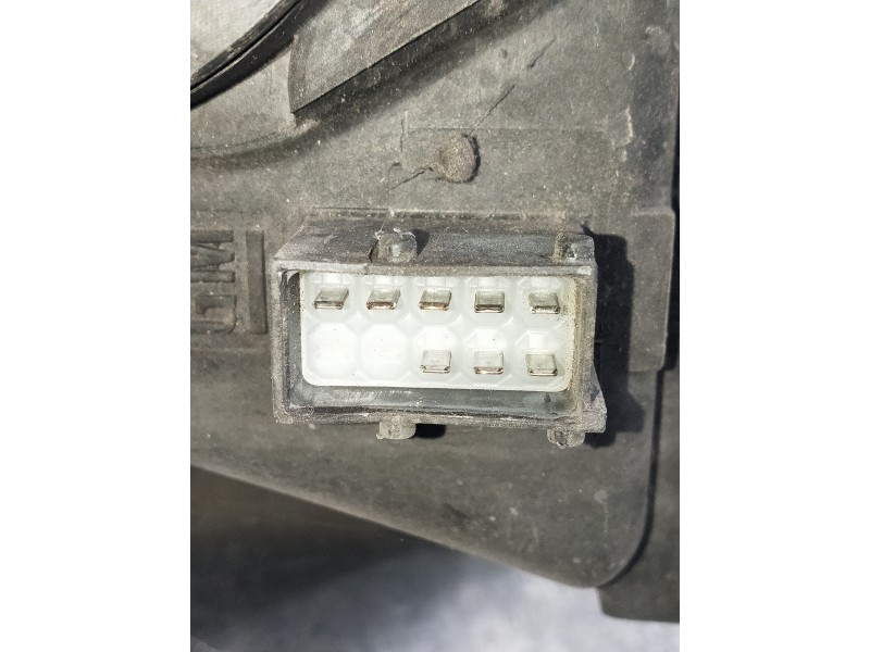 Recambio de faro derecho para opel meriva referencia OEM IAM 93321053 89308560 