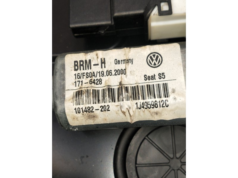 Recambio de elevalunas trasero derecho para seat toledo (1m2) referencia OEM IAM 1J4959812C  