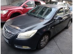 opel insignia berlina del año 2010
