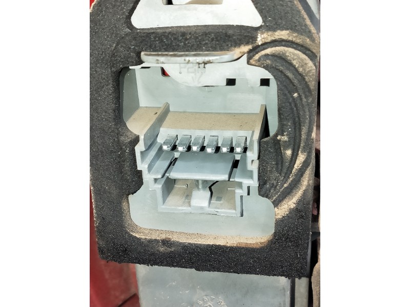 Recambio de piloto trasero derecho para renault clio ii fase ii (b/cb0) referencia OEM IAM   